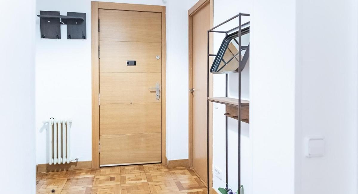 Adaptado Y Comodo Apartamento En Iturrama パンプローナ エクステリア 写真